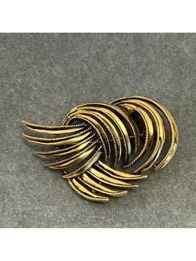 Butler vintage abstract swirl brooch pin